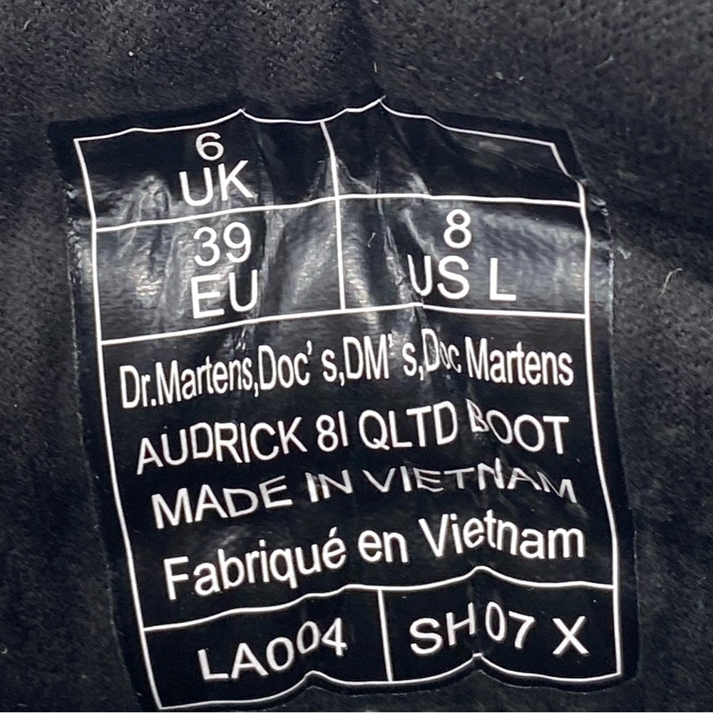 Dr. Martens Audrick  8I Quilted Lux Smooth Black Leather Lady’s Bo… - Picture 11 of 12